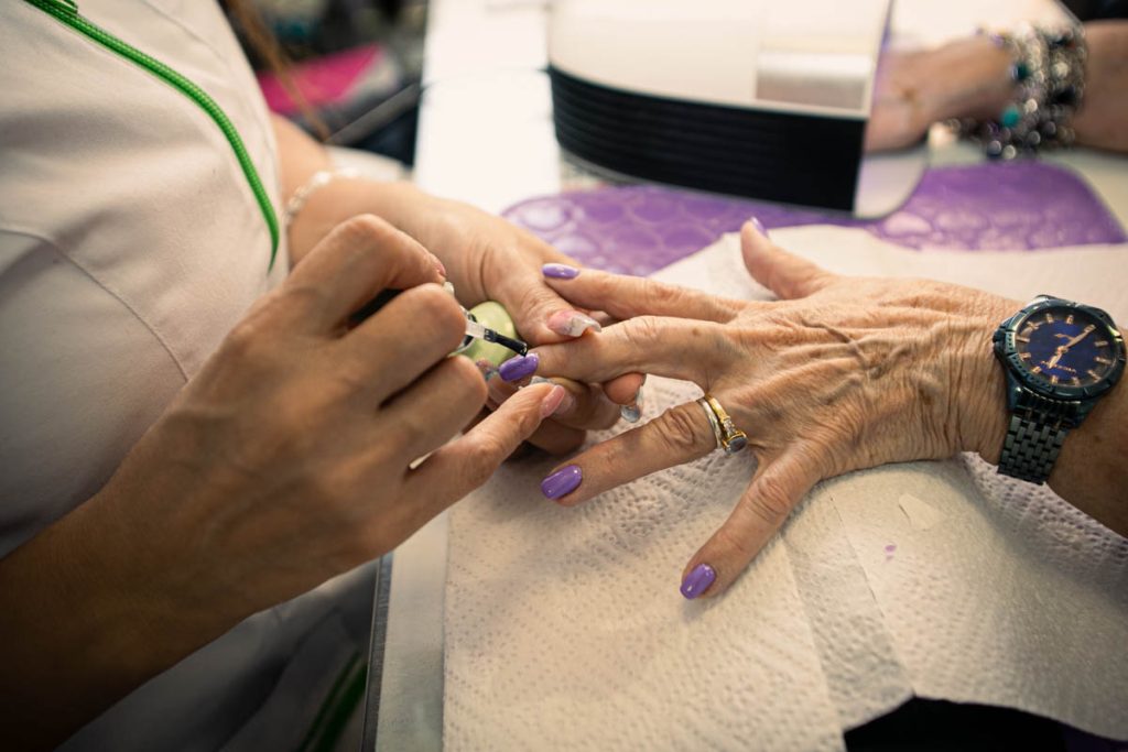 Tendencias de diseños de uñas para 2024